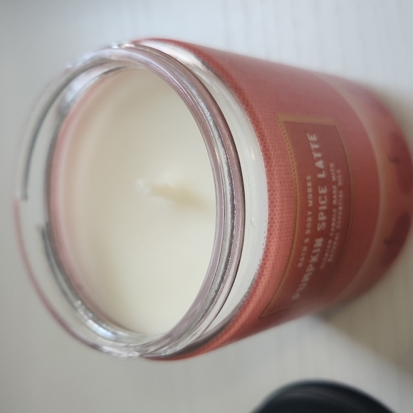 Bath & Body Works Fall Candles (2)- Pumpkin Spice Latte, Vampire Blood - Picture 10 of 10